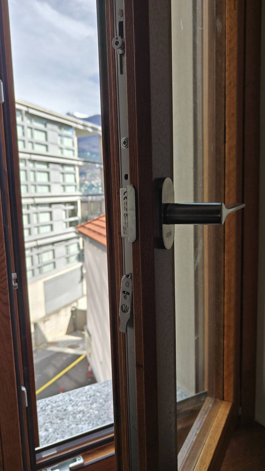 Corbetta-serramenti-Finestre-legno-rovere-Lugano (10)