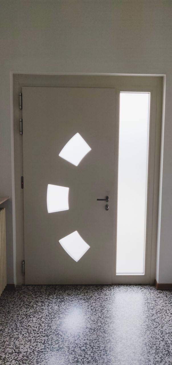 Corbetta-serramenti-Portoncino ingresso alluminio Finstral Como (4)