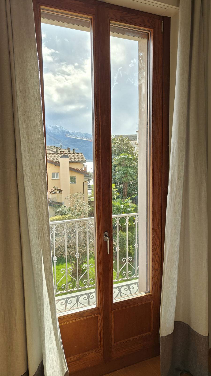 Corbetta-serramenti-Finestre-legno-rovere-Lugano (6)