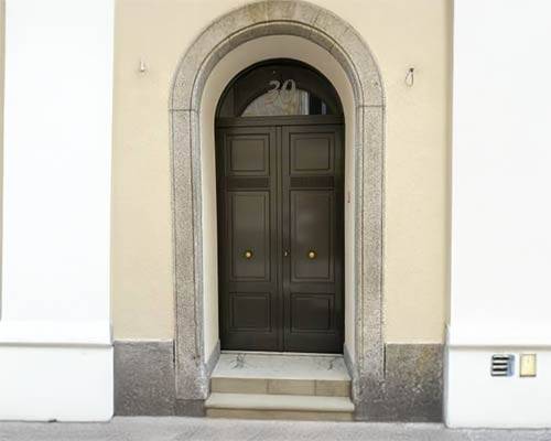 portoncino-legno-storico-lago-como