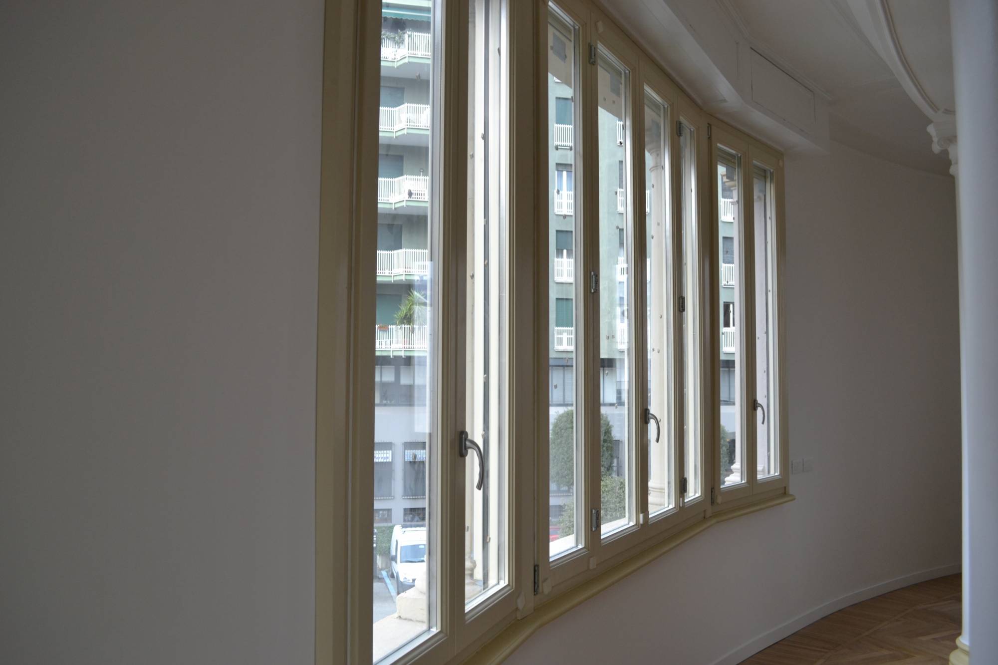 Corbetta-serramenti-_finestre in legno a Como Visa2plus (2)