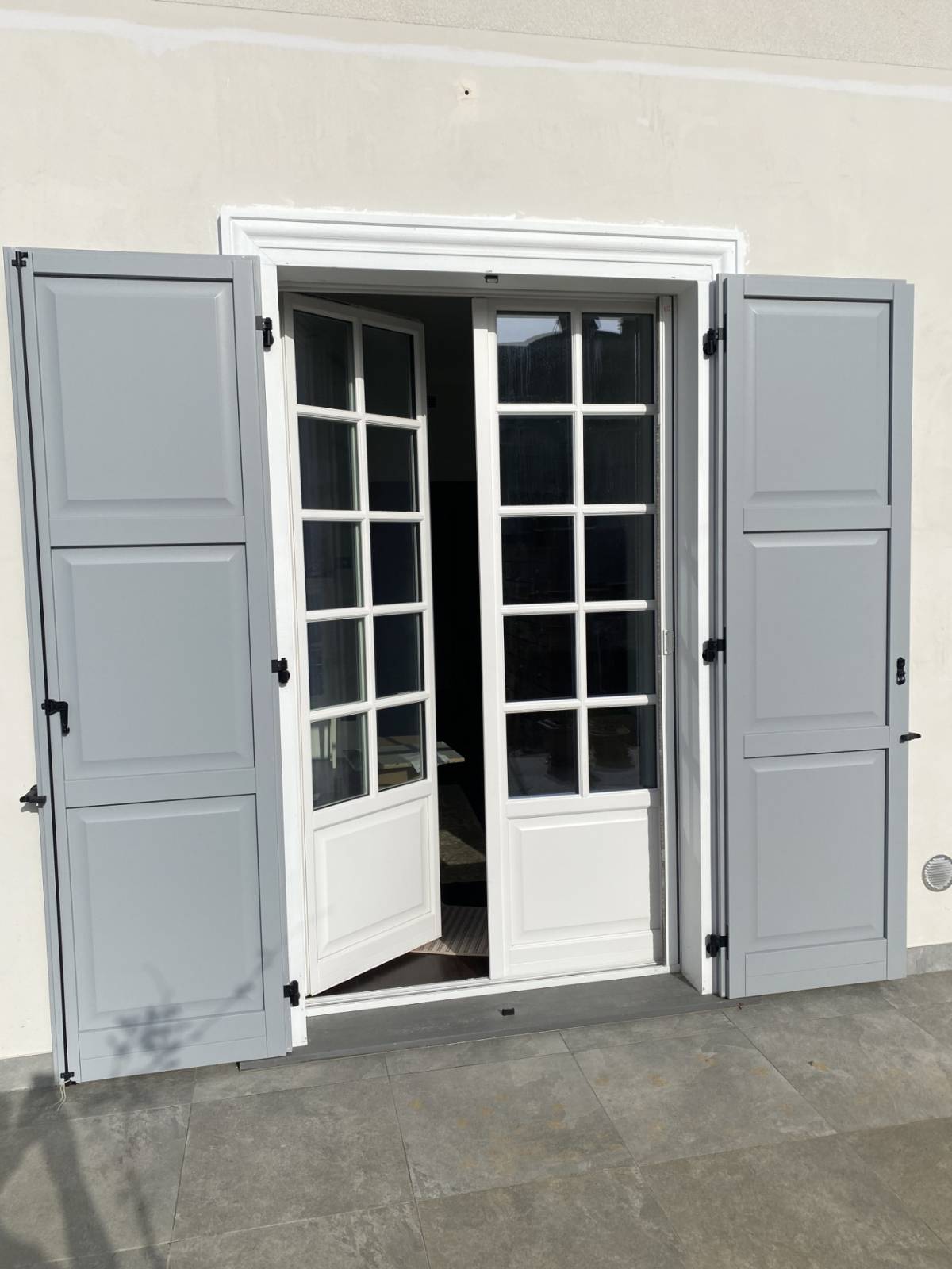 Corbetta- serramenti Finestre stile inglese antoni grigi Varese (1)