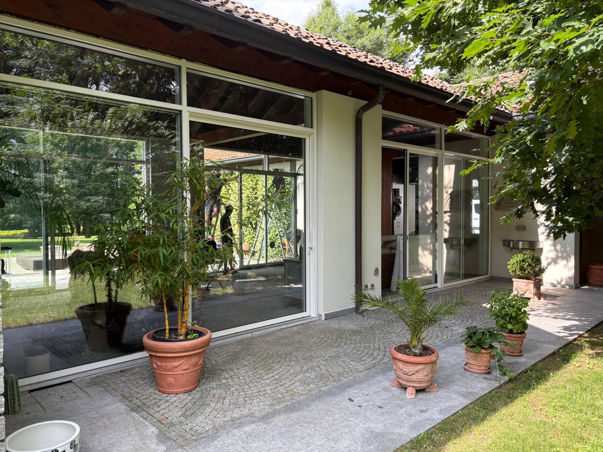 Corbetta-serramenti-vetrate scorrevoli chiusura pergolato Mariano comense (5)