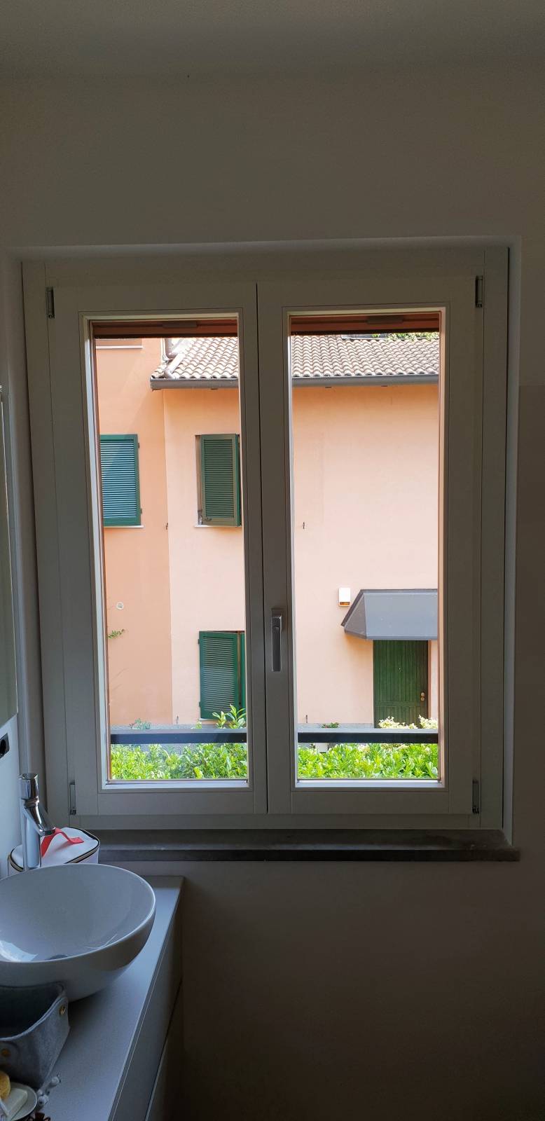 corbetta-serramenti-Realizzazione finestre in legno e zanzariere a Como (5)