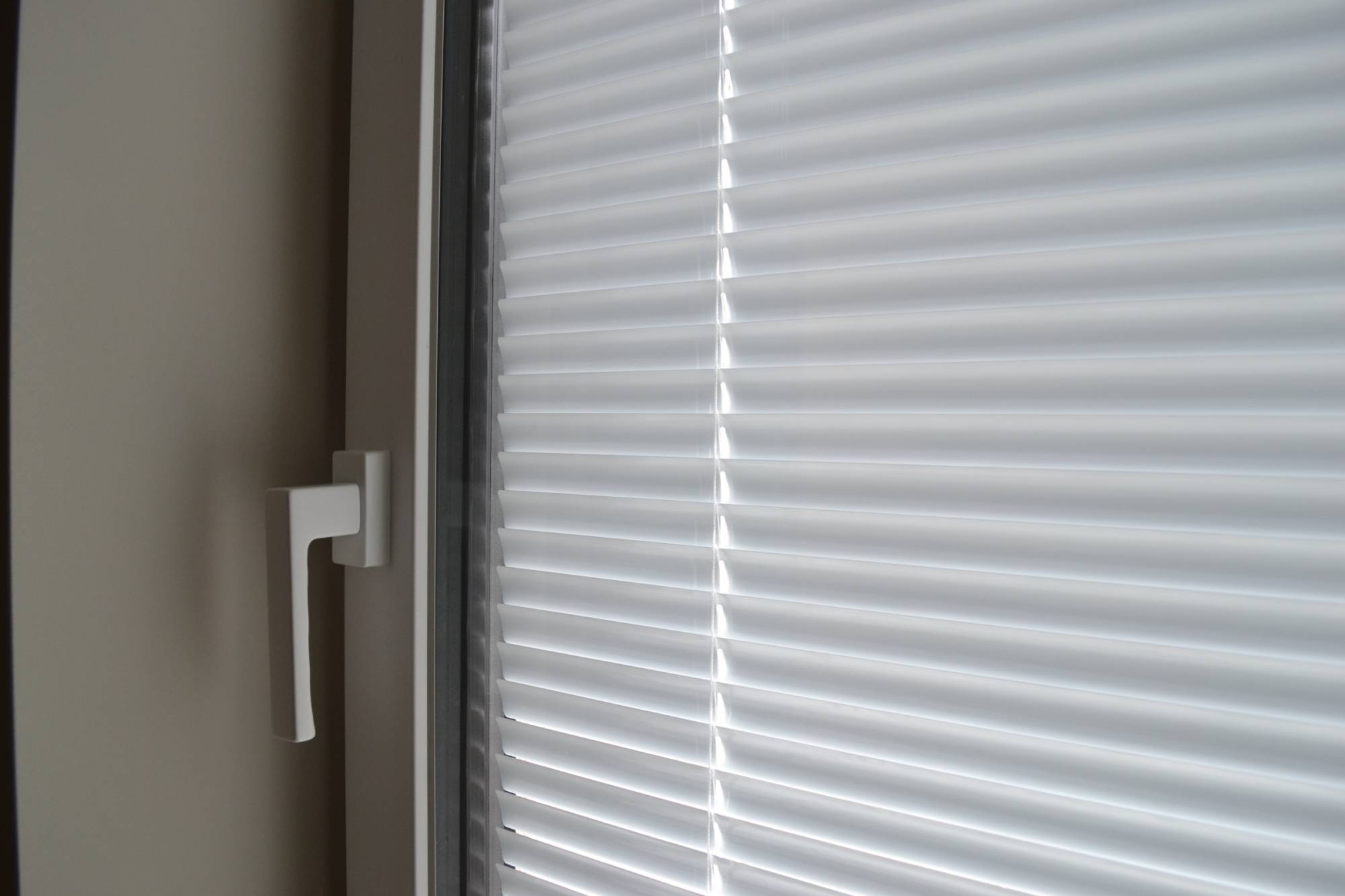 Corbetta-serramenti-Finestre Slim veneziana Como (2)