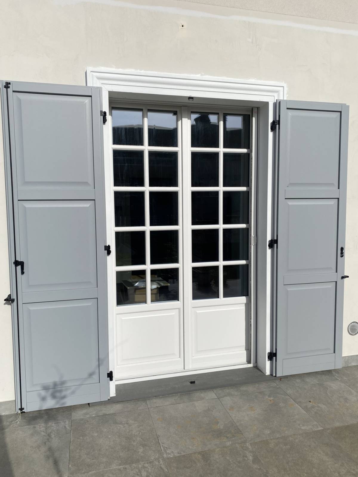 Corbetta- serramenti Finestre stile inglese antoni grigi Varese (2)