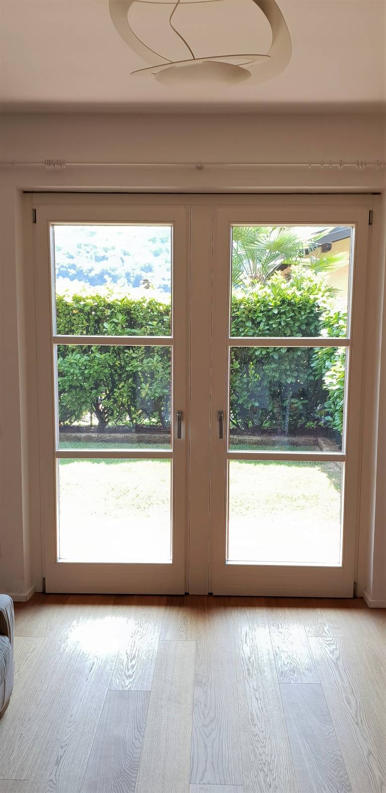 corbetta-serramenti-Realizzazione finestre in legno e zanzariere a Como (4)