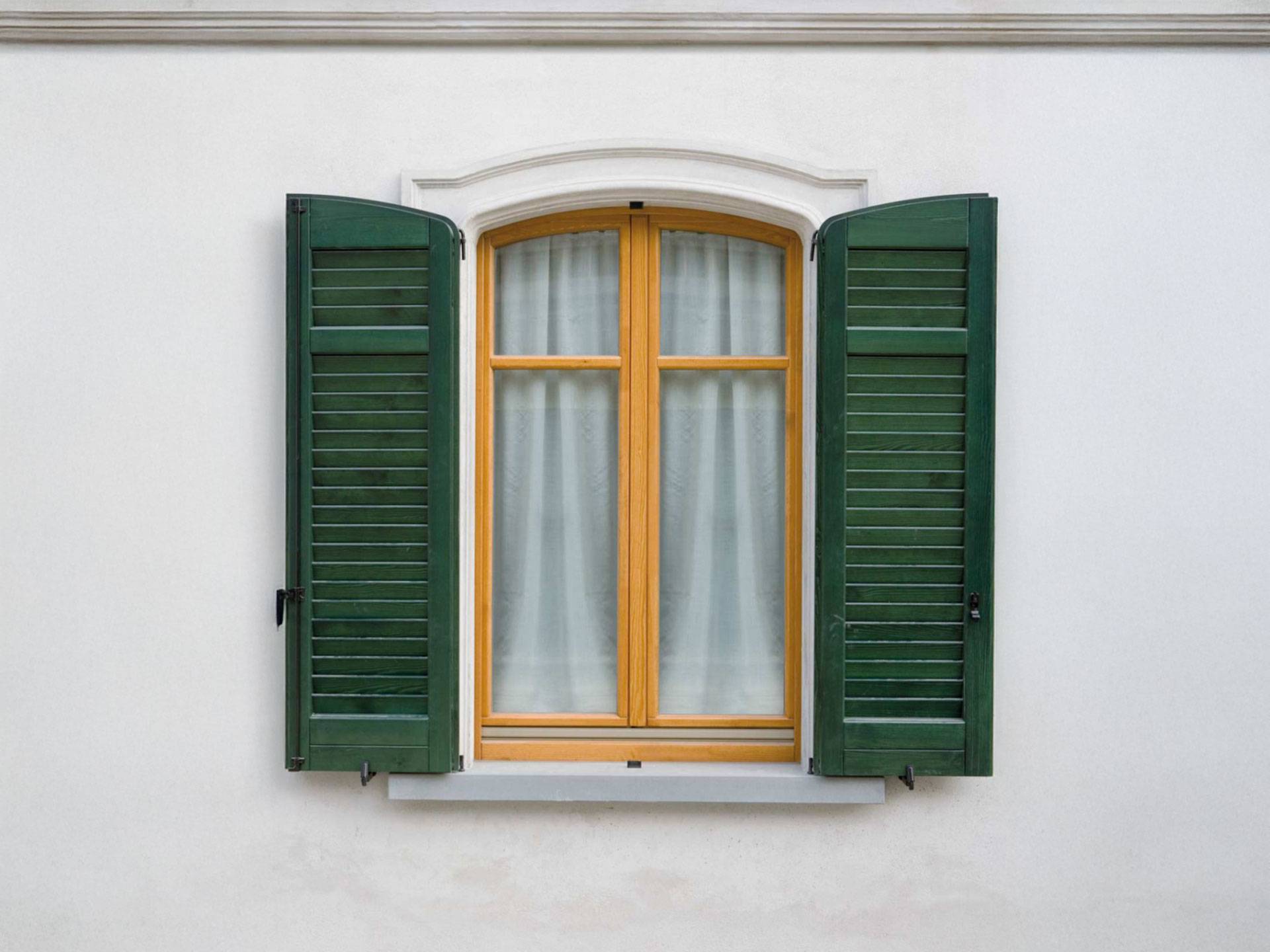 Corbetta-serramenti-infissi-persiane-in-legno-como-varese-01