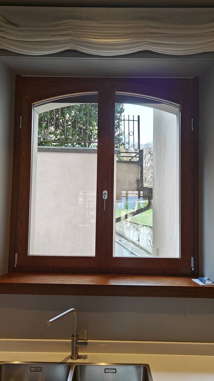 Corbetta-serramenti-Finestre-legno-rovere-Lugano (1)