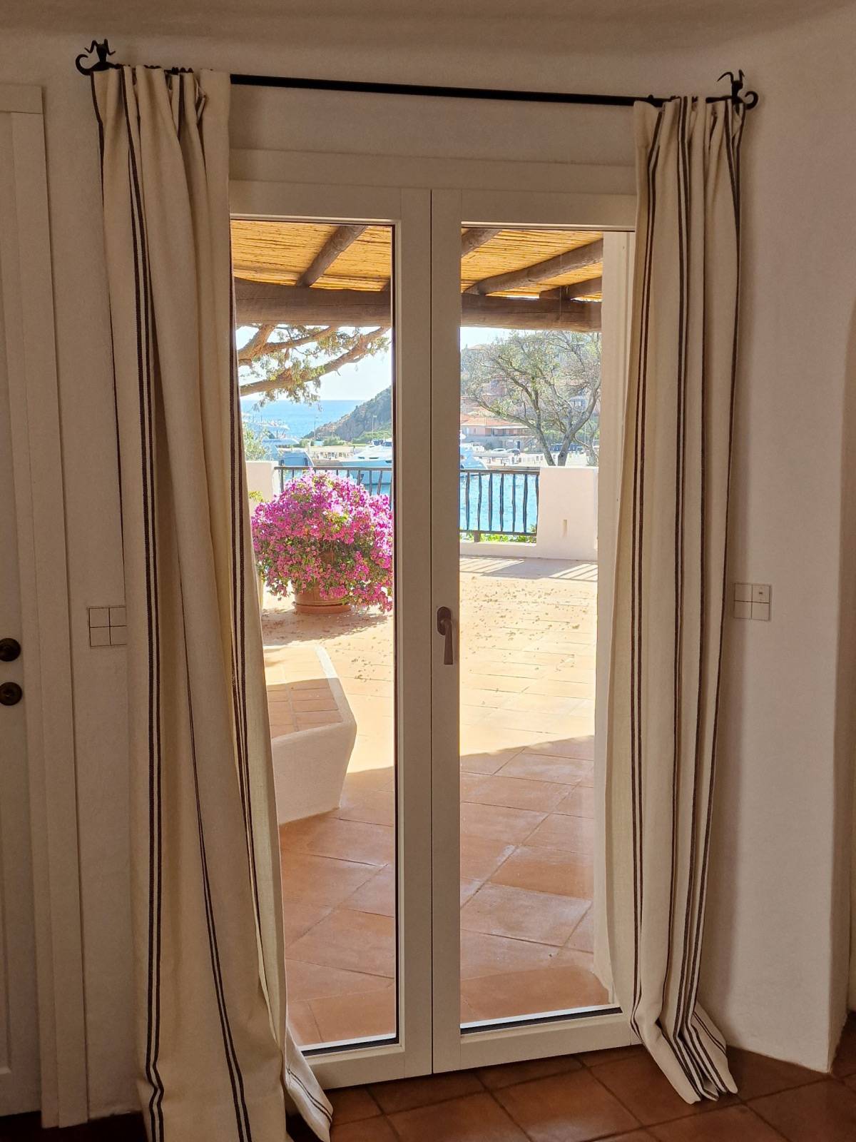 Corbetta-serramenti-legno-alluminio-Sardegna-finestra (2)