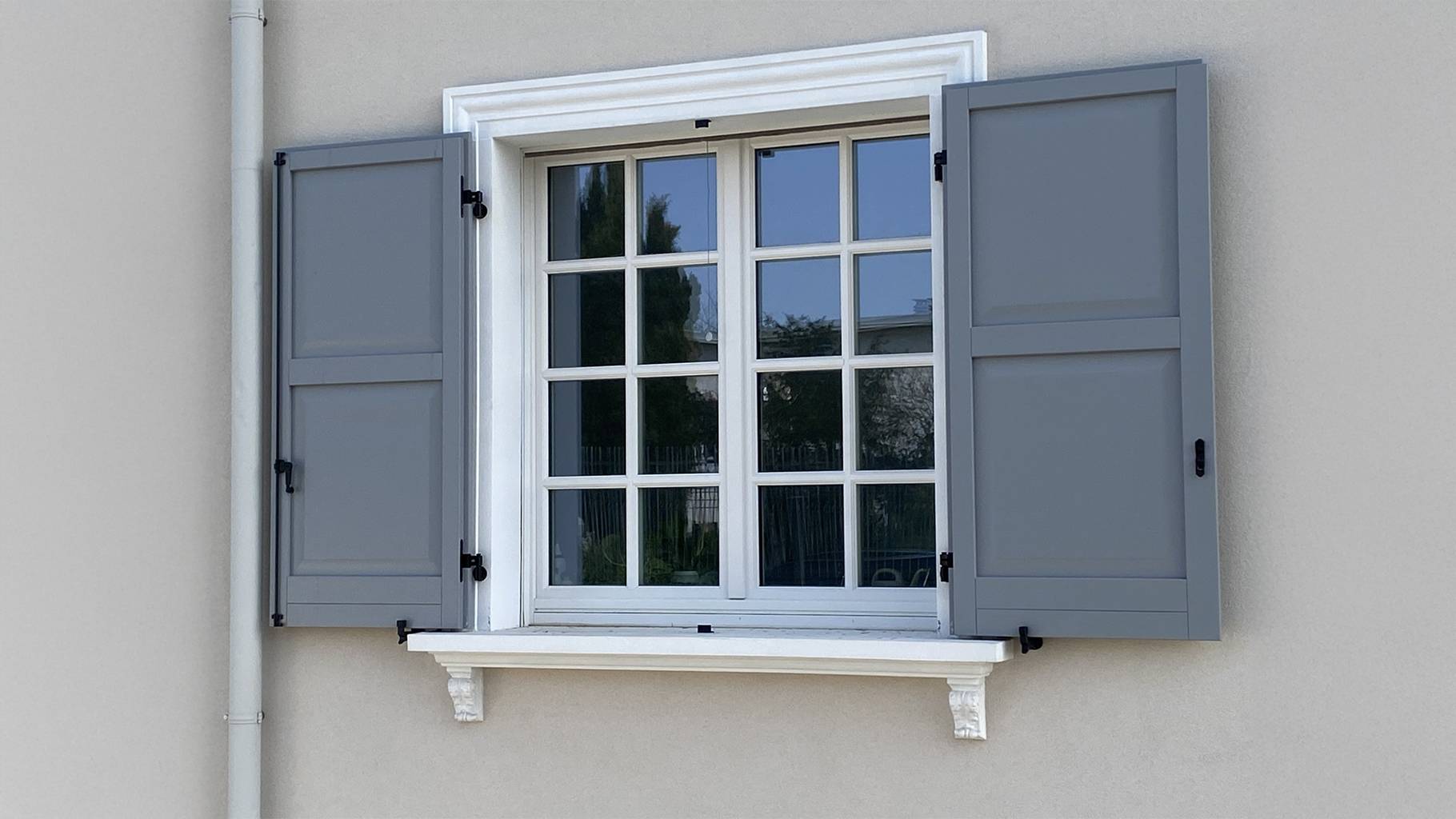 Corbetta--serramenti-Finestre-stile-inglese--antoni-grigi-Varese-anteprima